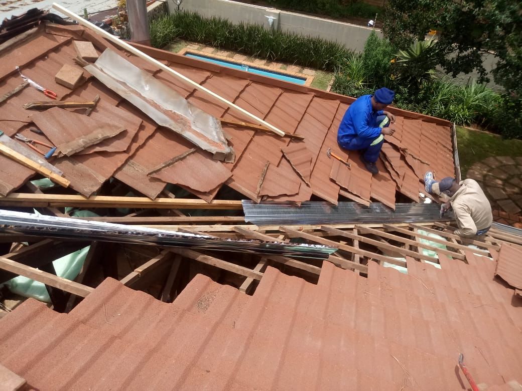 Roof Ridge & Valley Waterproofing Application